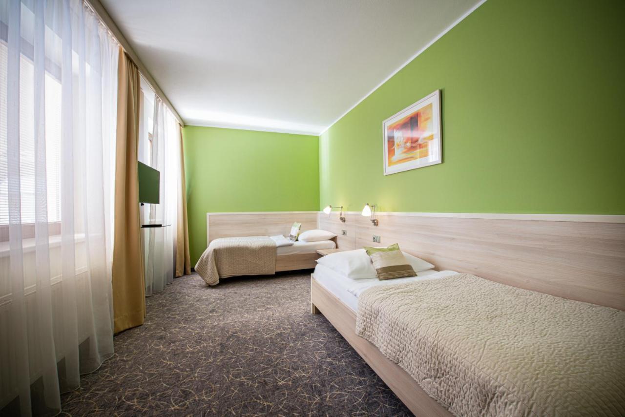 Hotel Mlynska Uherské Hradiště Kültér fotó